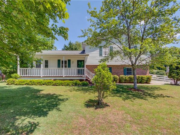 2584 Gravitt Rd, Duluth, GA 30096