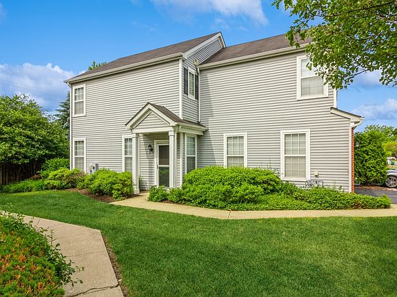 2nd image of 4924 Montauk Dr