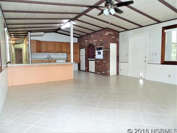 4th image of 611 10th St