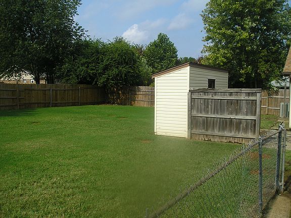 2nd image of 7089 Hillshire Dr