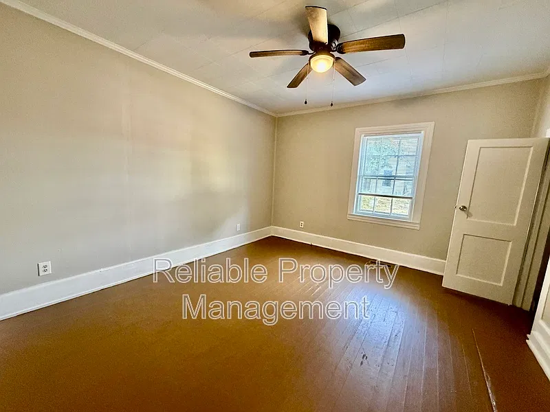 2 bed, 1.0 bath, 1450 sqft, $1,450 — Photo 4