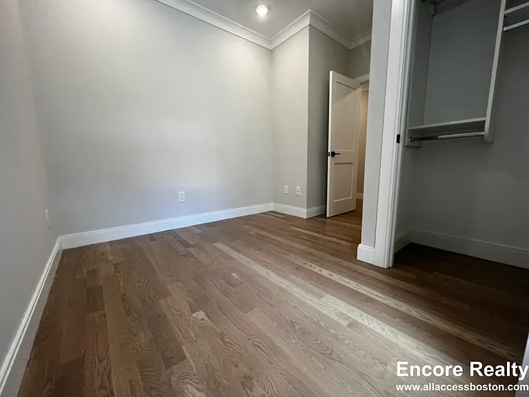 42 Englewood Ave #3 — Photo 12