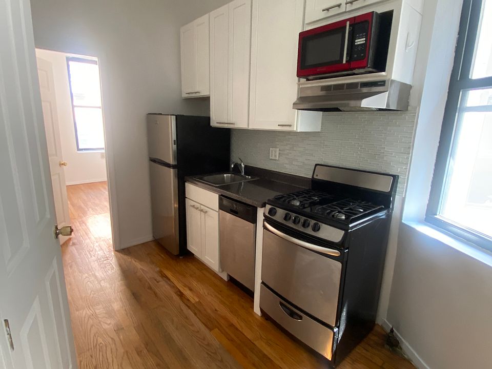 1st image of 221 E 32nd St APT 6