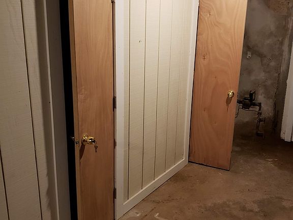 2nd image of 7128 Boyer St #1