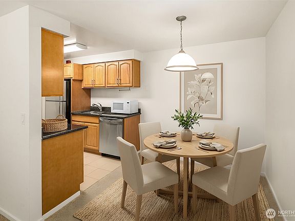 3rd image of 11208 NE 68th #114