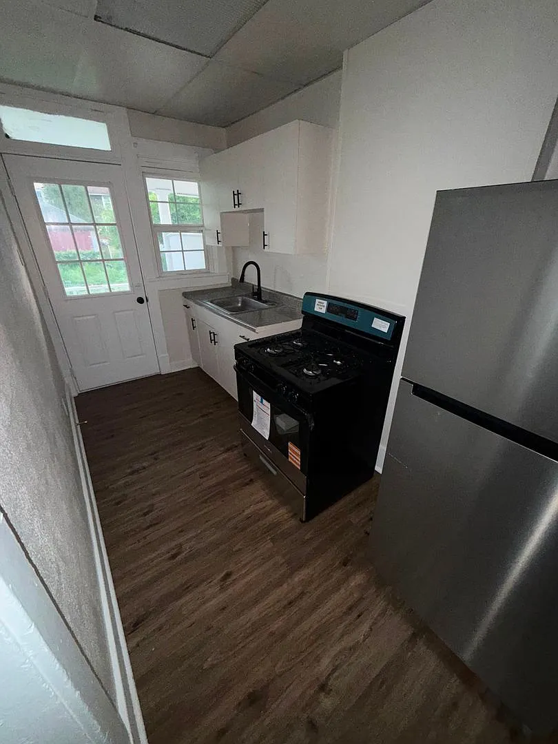 3 bed, $1,229 — Photo 4