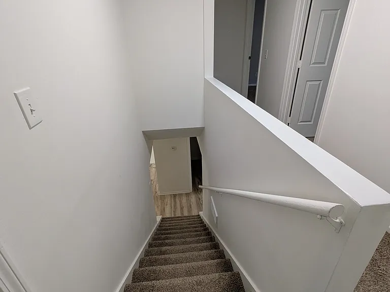 3902 Overland Cir — Photo 28