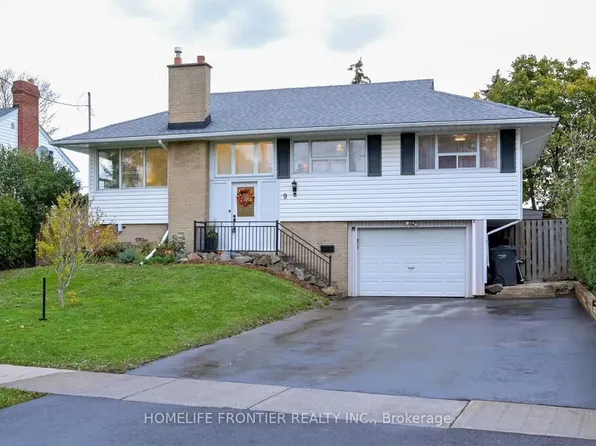9 Avonmore St, Brampton, ON L6W 2S5