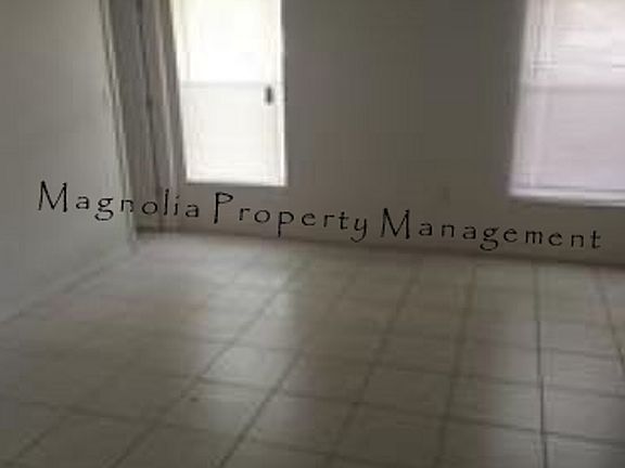 4th image of 416 Ashley Pl