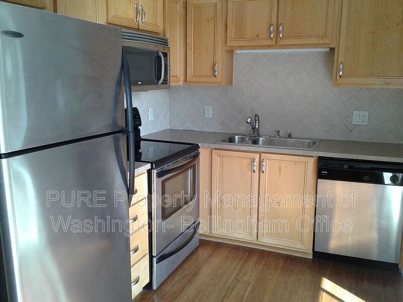 1st image of 960 Harris Ave #B-307