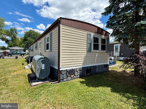 4th image of 5510 Golden Dr