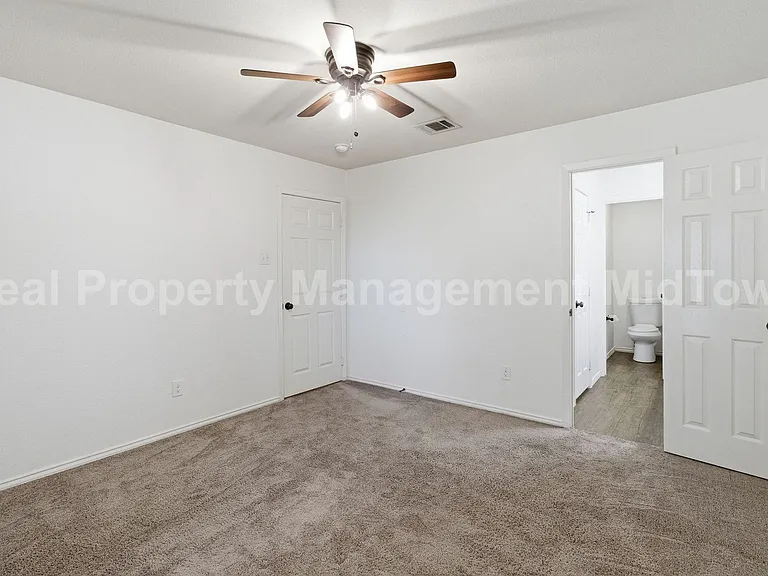 2307 Monte Carlo Dr — Photo 15