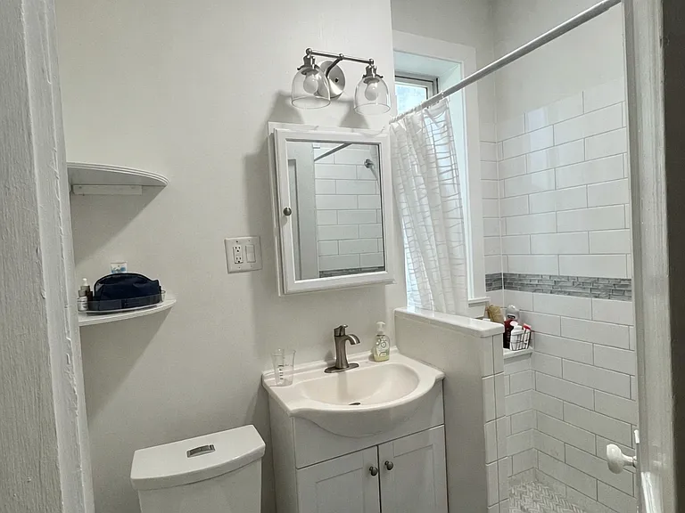 1189 Commonwealth Ave #18 — Photo 3