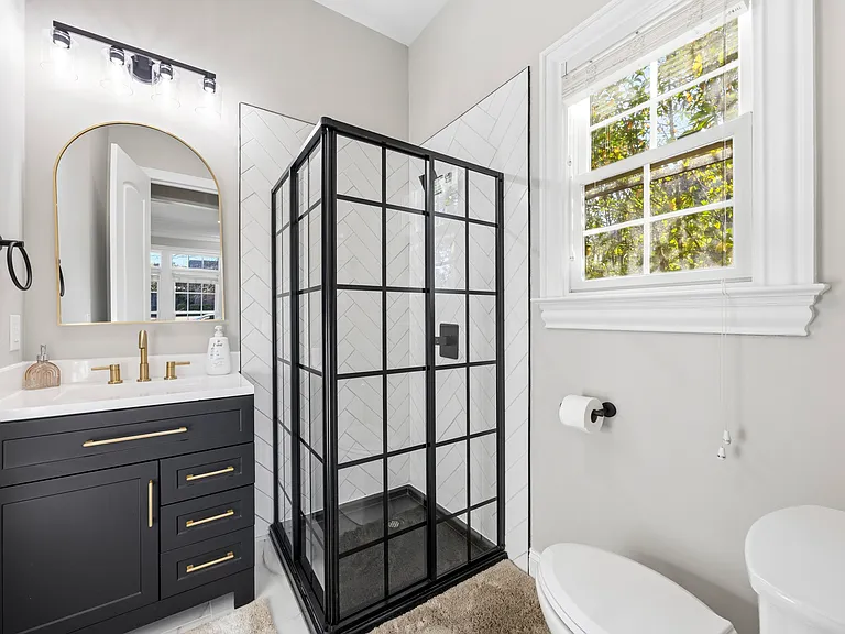 9805 Strike The Gold Ln — Photo 37