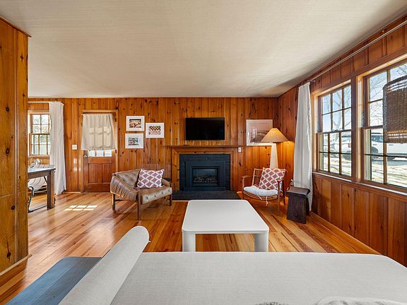 5th image of 18 Manning Road