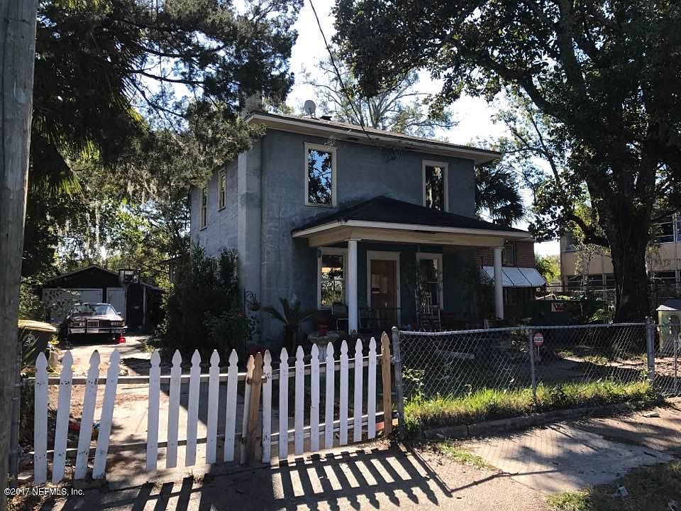 1st image of 144 W 32nd St