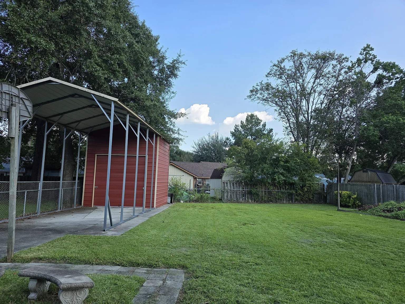 3 bed, 1700 sqft, $2,500 — Photo 3