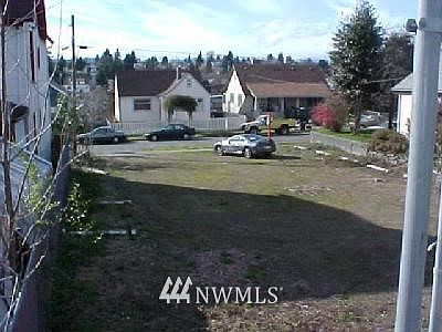 1st image of 814 Cogean Avenue