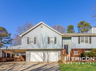 8050 Sumit Creek Dr NW, Kennesaw, GA 30152