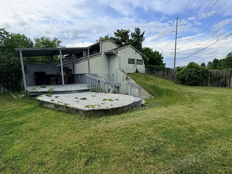 8226 Glencree Pl — Photo 36