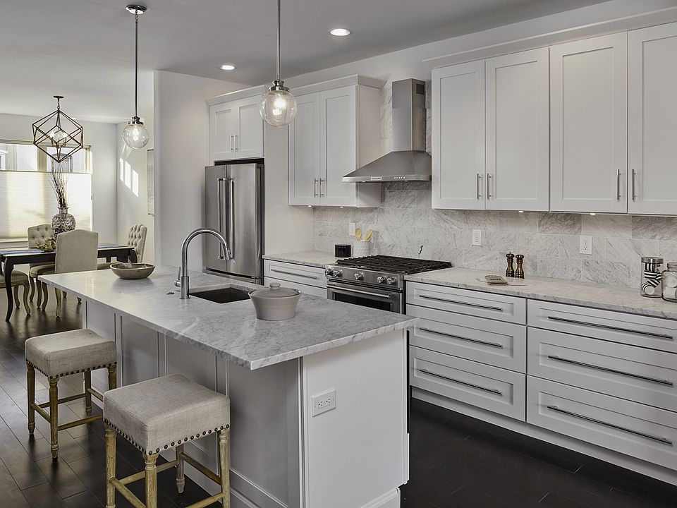 Welcome to 333 Delmar St!