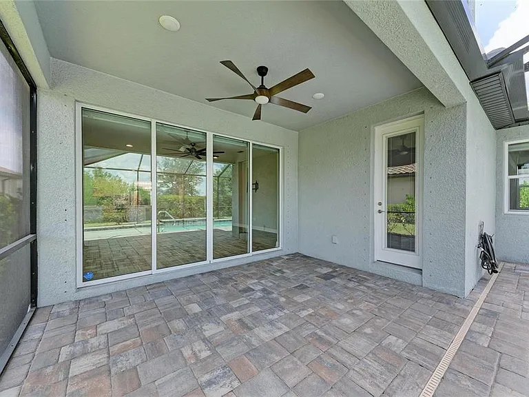 4745 Antrim Dr — Photo 74
