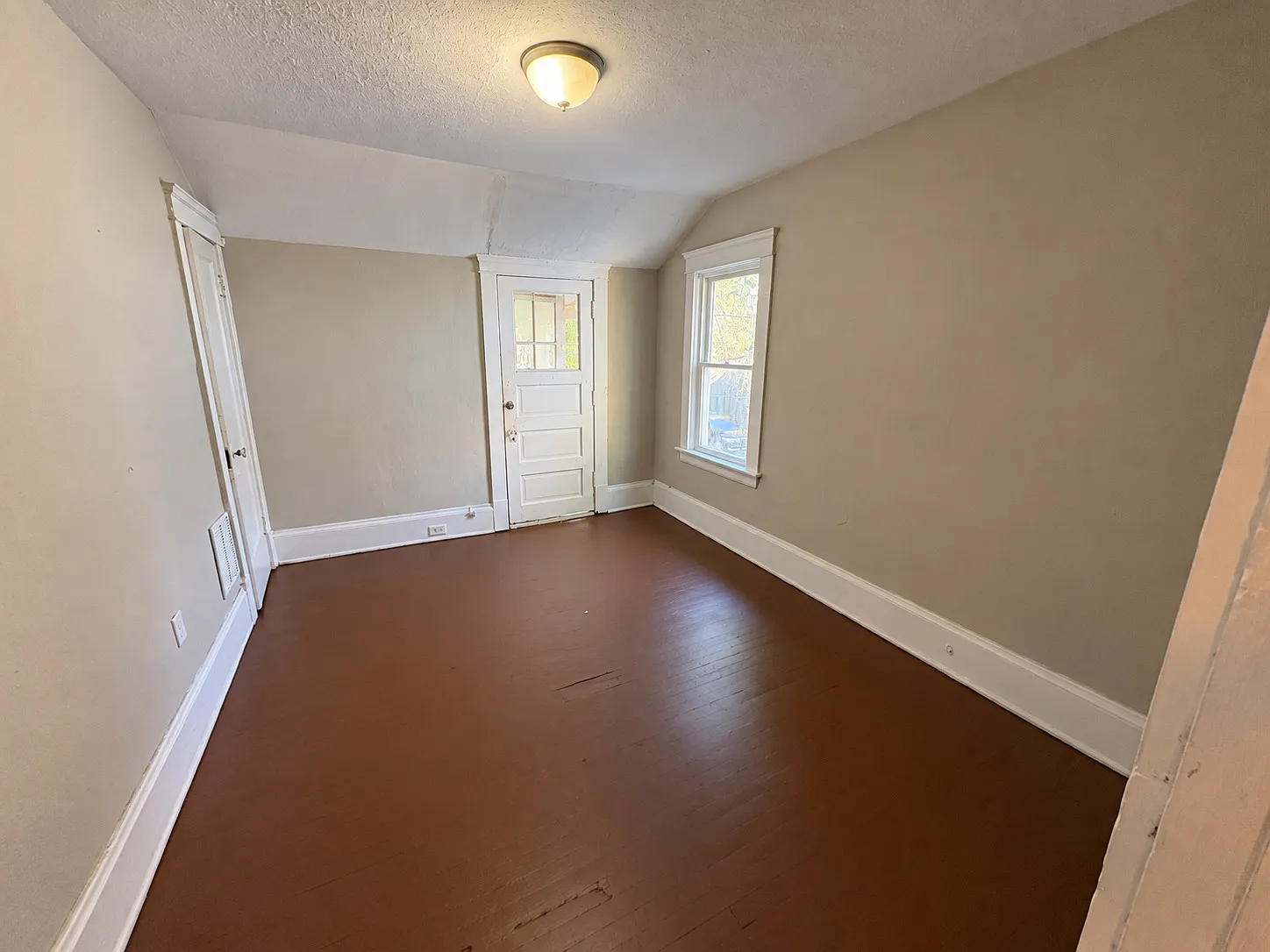 4 bed, 1776 sqft, $1,500 — Photo 4