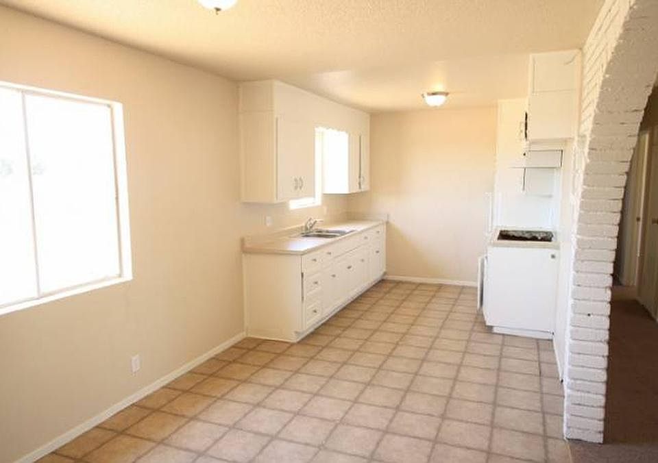 1st image of 11818 1st Pl