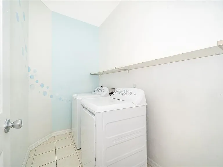 2505 Aster Cove Ln — Photo 10