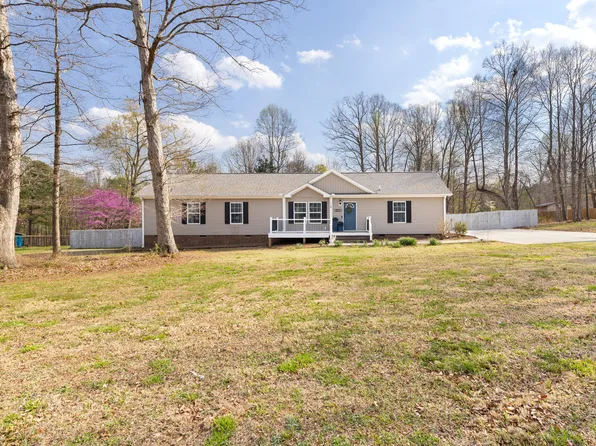 825 Latimer St, Hillsborough, NC 27278