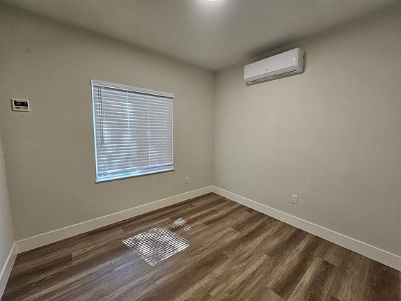 3rd image of 979 F St #H
