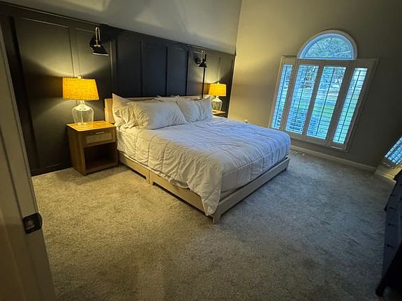 3rd image of 4015 Alton Ave