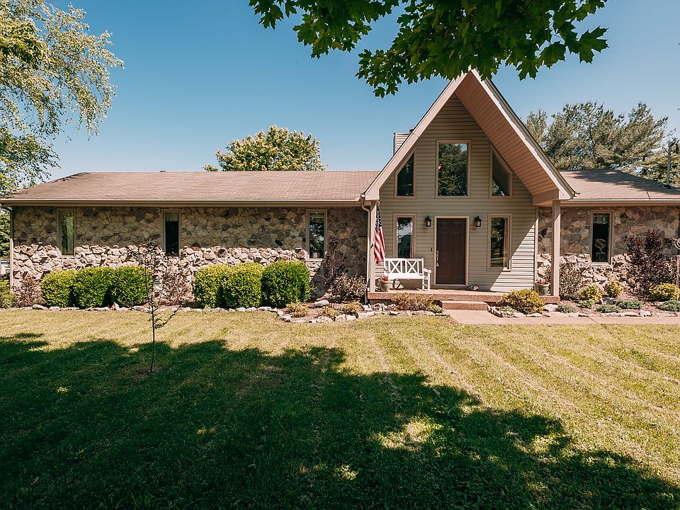 1st image of 1069 Lakeland Dr
