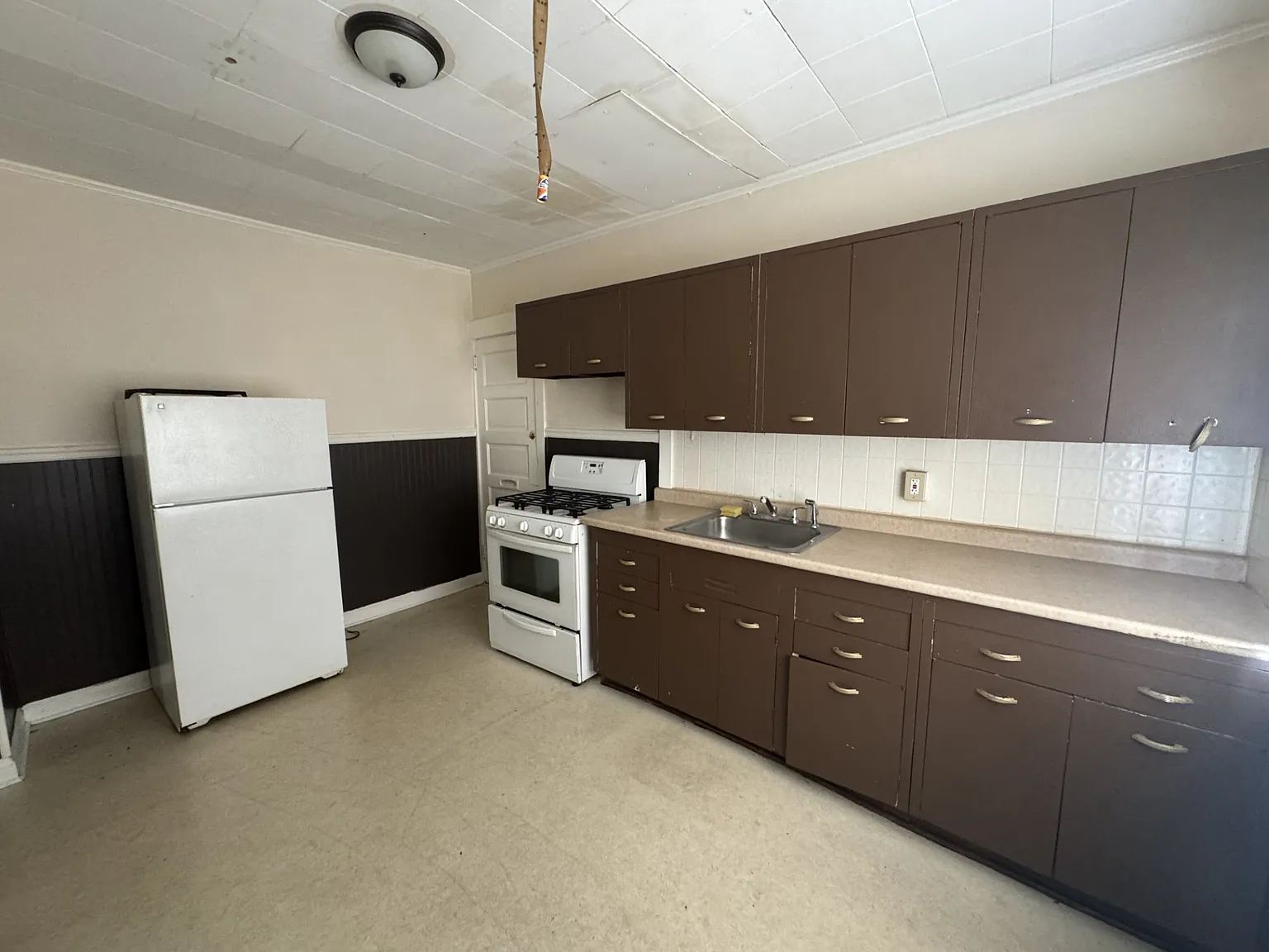 2 bed, $745 — Photo 4
