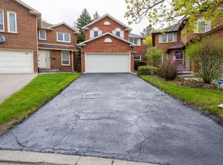 15 Kilbarry Ct, Richmond Hill, ON L4C 6M8