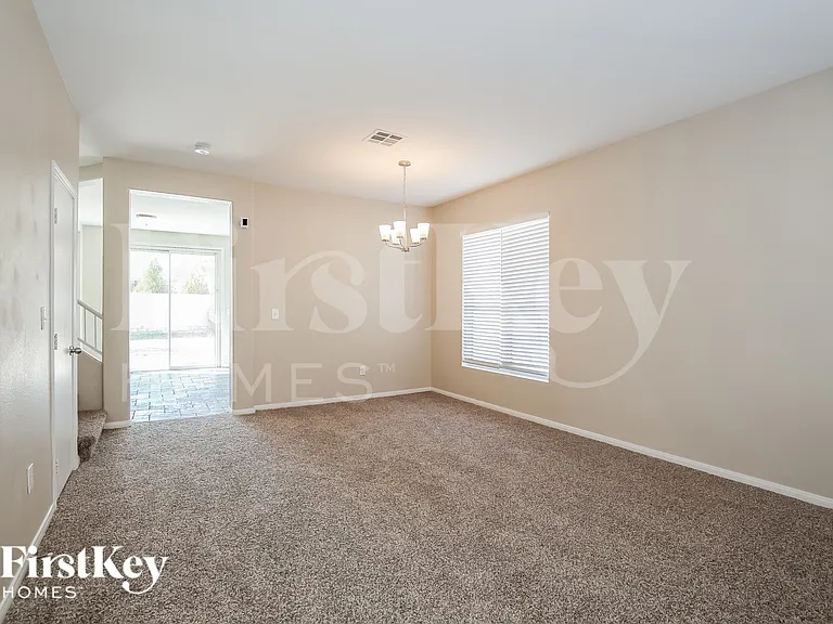 1620 Knoll Heights Ct — Photo 9
