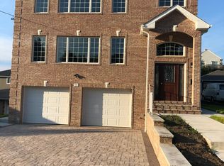 731 3rd Ave #2, Lyndhurst, NJ 07071