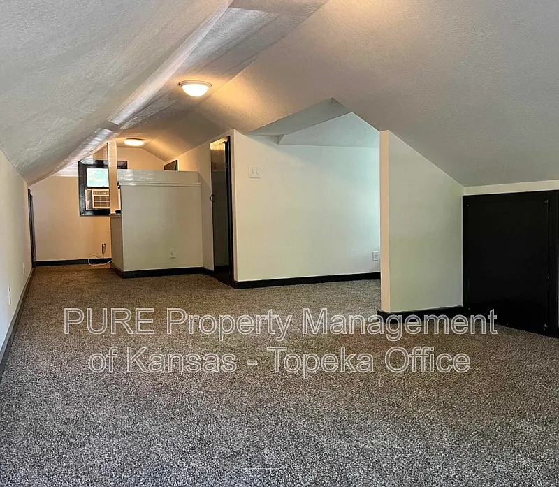 3 bed, 2.0 bath, 1450 sqft, $1,525 — Photo 3