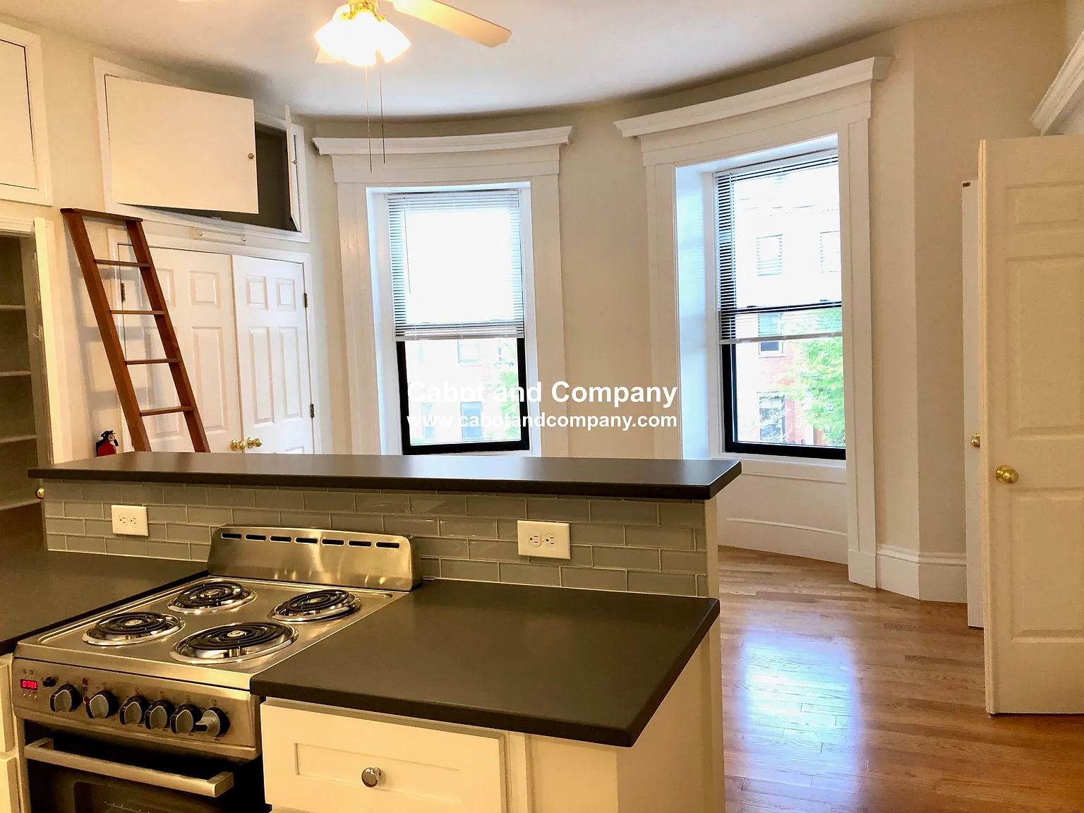 1 bed, 1.0 bath, $2,850 — Photo 4