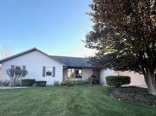 2948 E Fisher Rd, Bay City, MI 48706