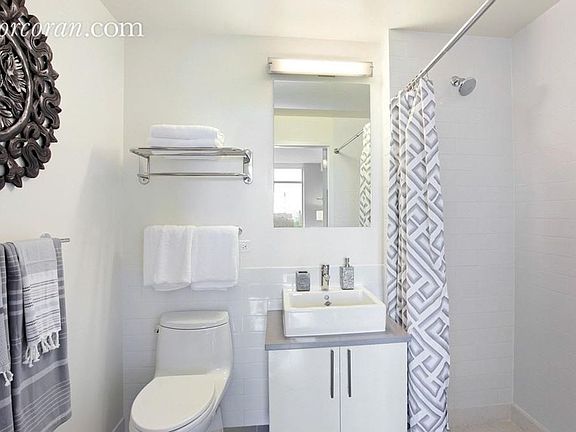 5th image of 81 Fleet Pl APT 5C