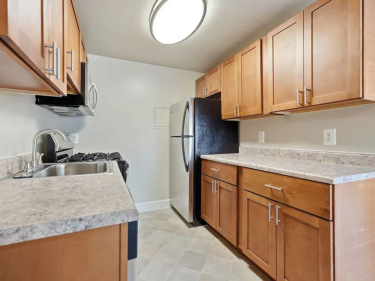 Westgate Apts & Townhouses LP — Photo 15