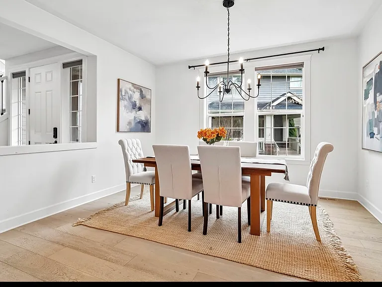 2166 NE Morgan Ln — Photo 18