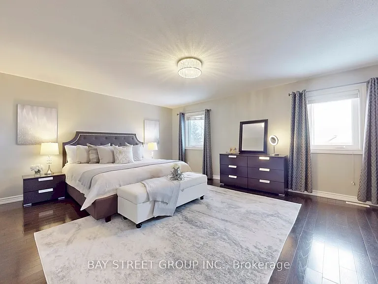 7229 Dime Cres — Photo 12