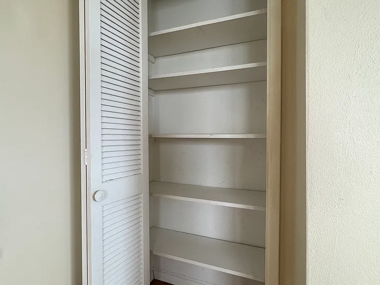 1535 SE 15th St #303 — Photo 10