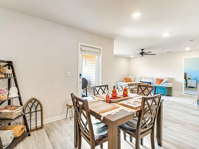 4385 White Birch Ct — Photo 5