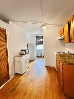 Rented by Waverly Realty Associates | media 22