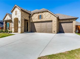 1108 S Mitchell Rd, Mansfield, TX 76063