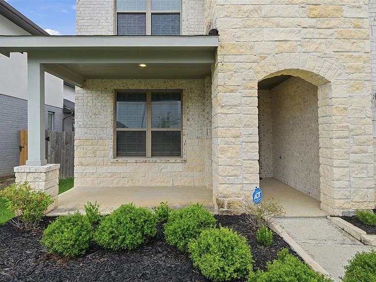 29250 Pikes Peak Dr — Photo 3