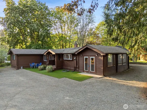 9361 Misery Point Road NW, Seabeck, WA 98380